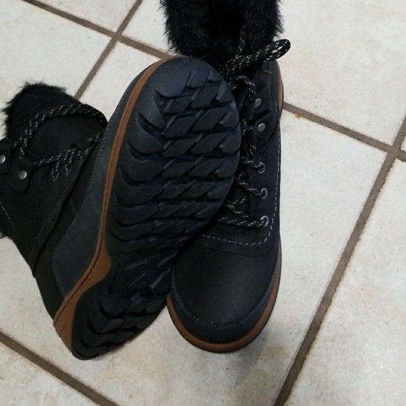 Boots - Picture 6 of 6